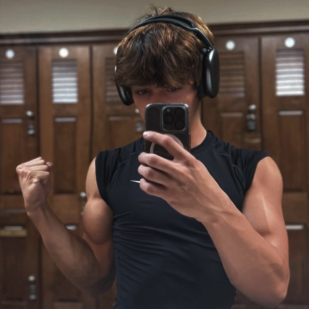 Meet your Posher, Jaden